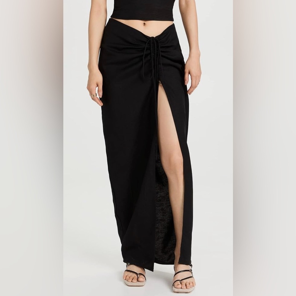 Lioness Pyramids Skirt - M